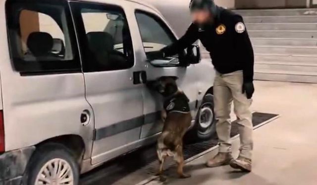 Direksiyon aksamına zulalanmış 762 gram skunk ele geçirildi