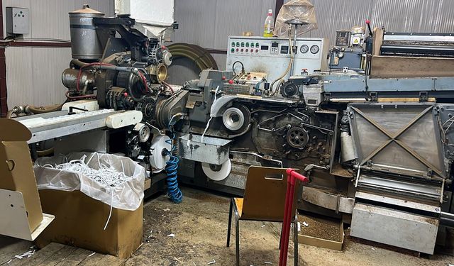 Kaçak sigara üretimi yapan tesise operasyon; 15 gözaltı