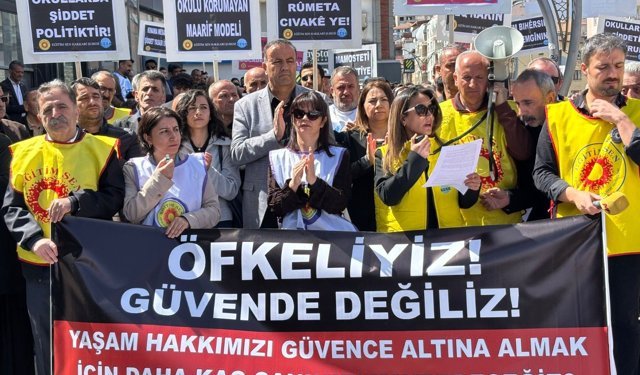 Hakkari’de “Okullarda Şiddete Dur” yürüyüşü düzenlendi