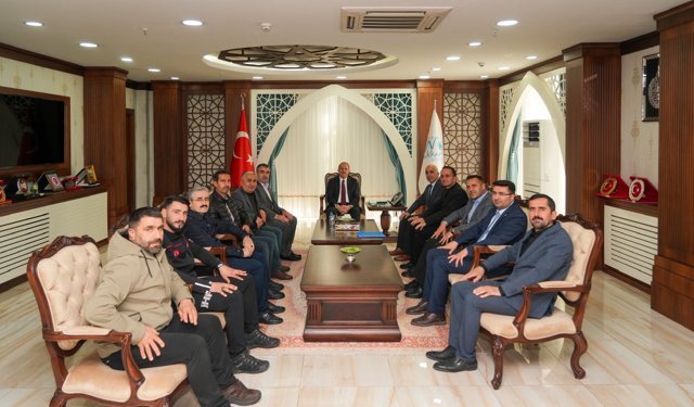 Vali Taşyapan'a ziyaretler sürüyor