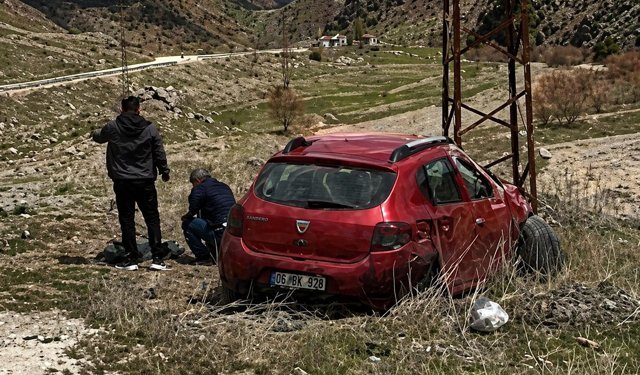 Hakkari–Van karayolunda kaza: 1 ölü, 1 yaralı