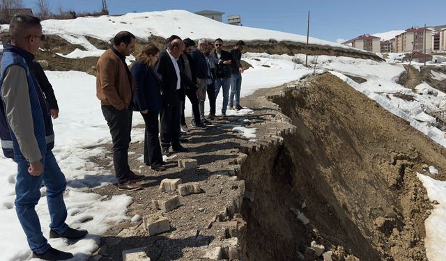 Yol kaymasına belediye müdahale etti
