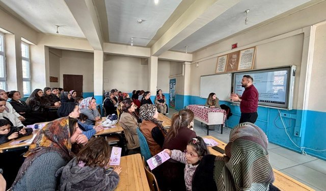 Çukurca’da velilere mahremiyet ve iletişim eğitimi