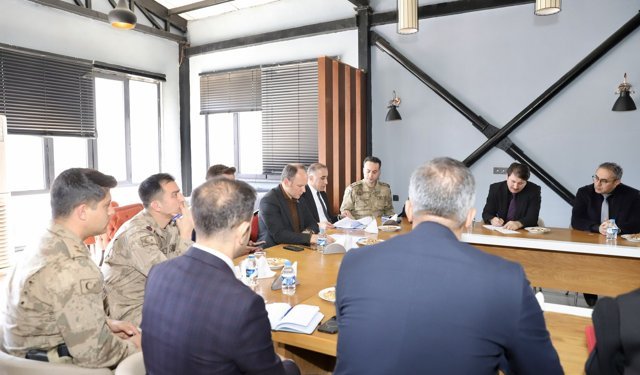 Okul müdürleriyle kapsamlı toplantı yapıldı