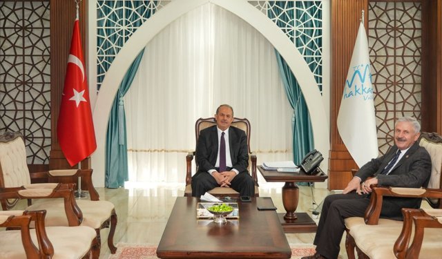 Özbek’ten Vali Taşyapan’a hayırlı olsun ziyareti