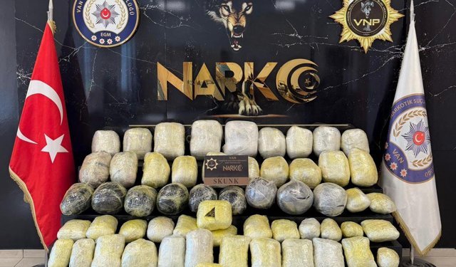 Van'da 74 kilo 320 gram yasaklı madde ele geçirildi