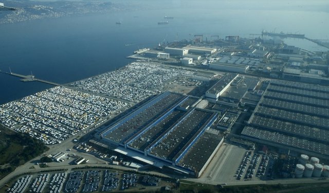 Otomotiv ihracatı 215 bin adedi aştı