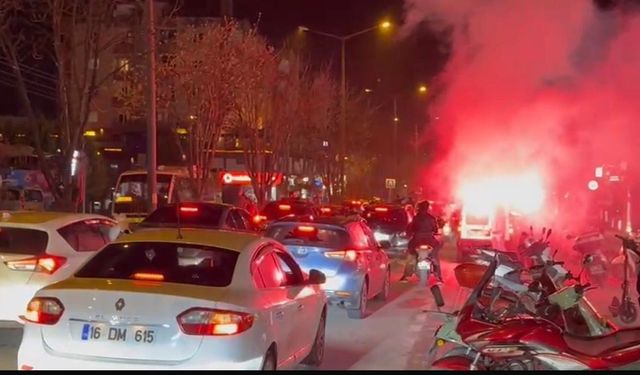 Milli Takım zaferi Bursa’da kutlandı