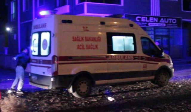 Sevgilisinin oğlu tarafından bıçaklanmıştı, hayatını kaybetti