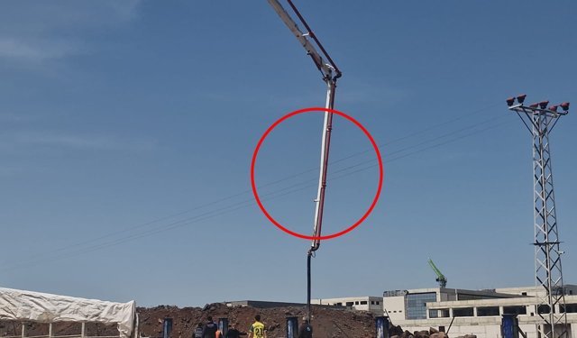 Yüksek gerilim hattı kazası: 2 yaralı