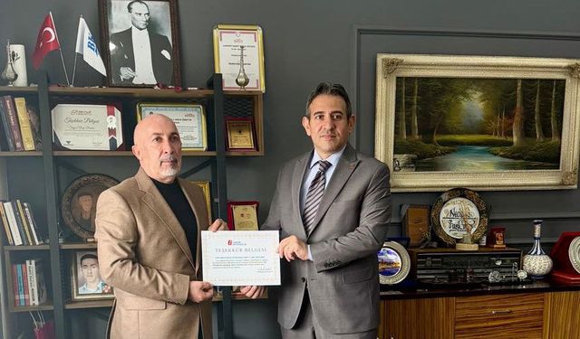 Hakkari'nin vergi rekortmeni Baskın'a teşekkür belgesi