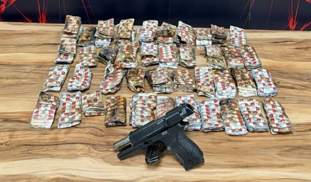 Ev yangınında yasaklı madde ele geçirildi: 10 gözaltı