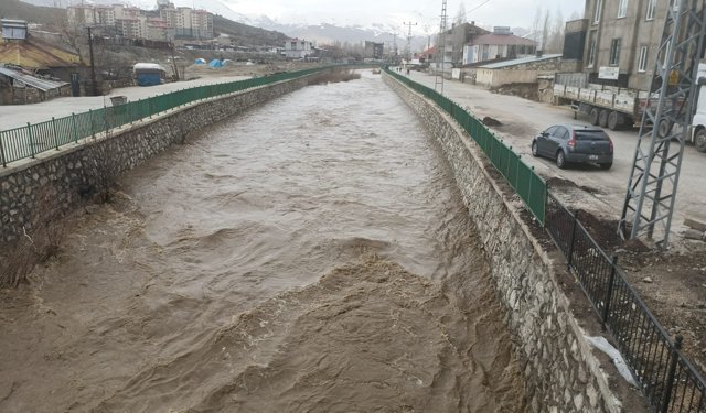 Yüksekova Belediyesi'nden vatandaşlara uyarı