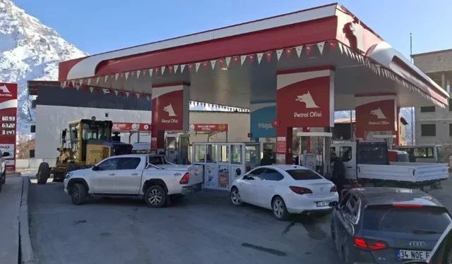 Hakkari'de araç sahiplerine müjde! 8 lira indirim geliyor