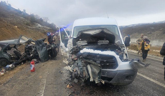 Öğretmen servisi kaza yaptı: 1 ölü