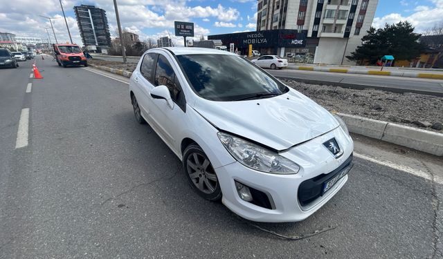 Otomobilin çarptığı çocuk ağır yaralandı