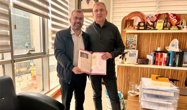 Kızılkaya Hakkarili doktor Sevmiş'i kaleme aldı