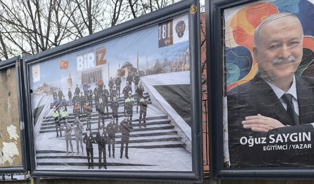 Hakkari’de reklam panoları tehlike saçıyor