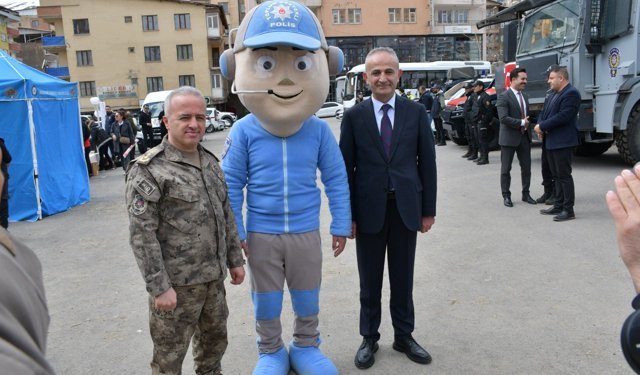 Hakkari'de Polis Haftası etkinlikleri başladı