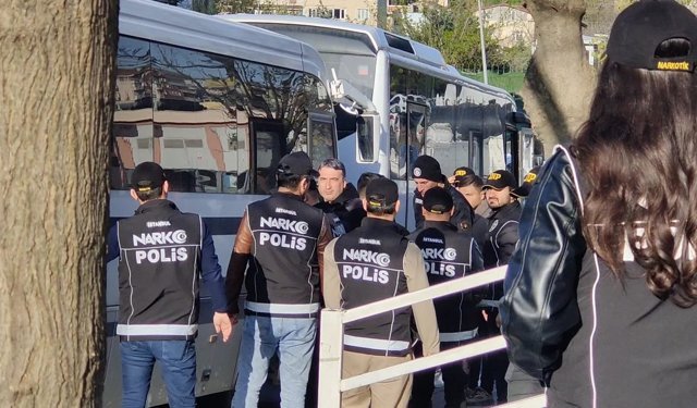 Ünlülere operasyon: 17 kişi adliyede