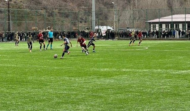 Yüksekova Spor direndi ama maçı alamadı