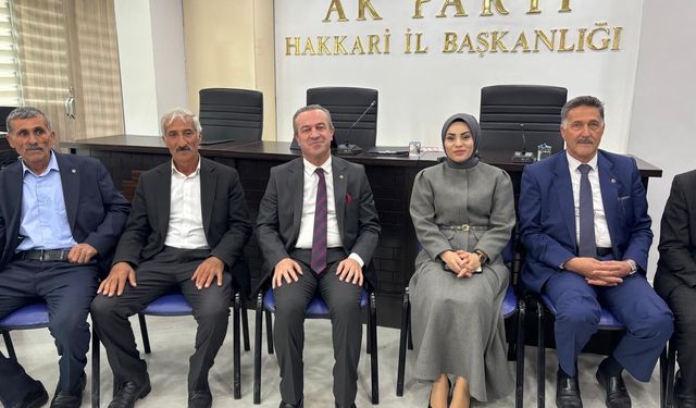 Başkan Kaya: ''Hakkari'de partimize 300 kişi katıldı''