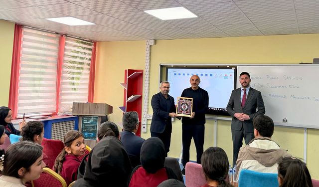 Hakkari’de öğrencilere bilimsel bakış açısı kazandıran etkinlik