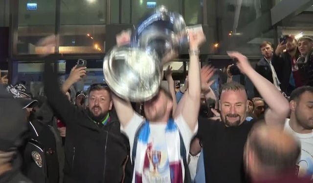 Trabzonspor’a havalimanında coşkulu karşılama