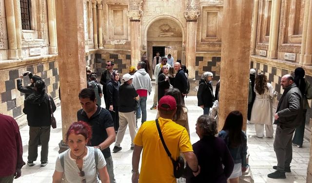 İshak Paşa Sarayı’na bayramda yoğun ilgi