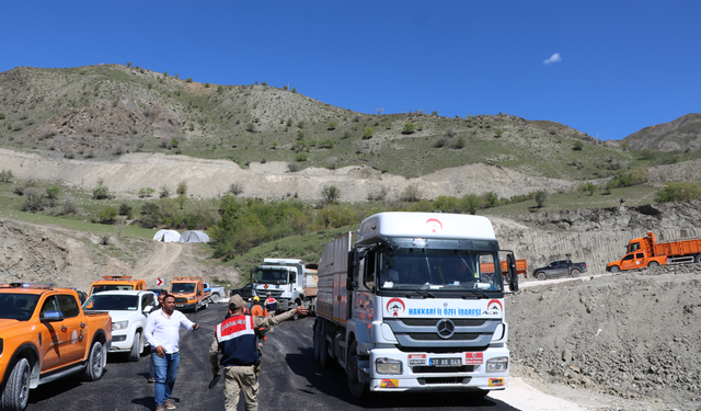 Hakkari’de panel köprü ulaşıma açıldı