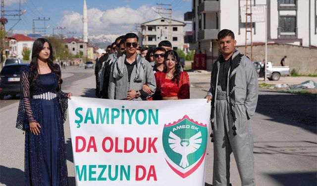 Hakkari’deki törende dikkat çeken Amedspor detayı