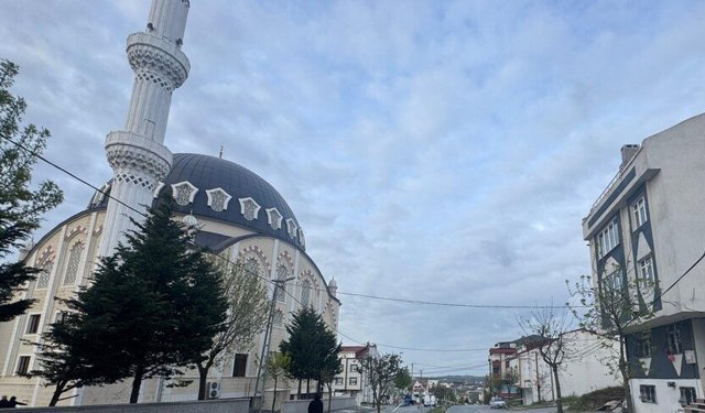 Arnavutköy’de rüzgar alarmı: 2 bina boşaltıldı
