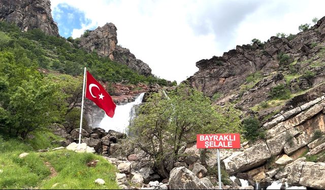 Irak sınırındaki şelaleye "Mehmetçik dokunuşu"
