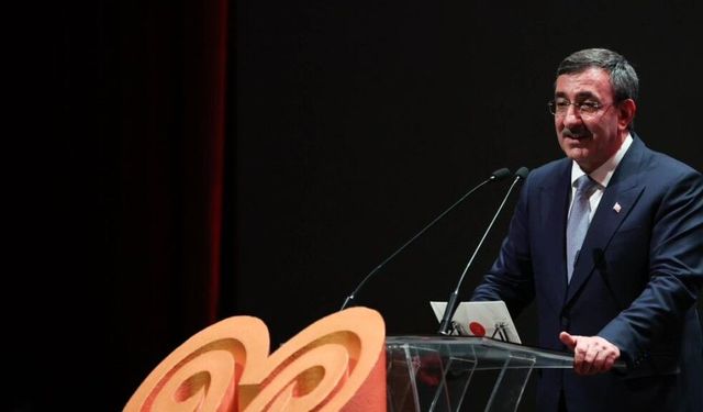 Cevdet Yılmaz: Hem güçlü, hem haklı olmak zorundayız