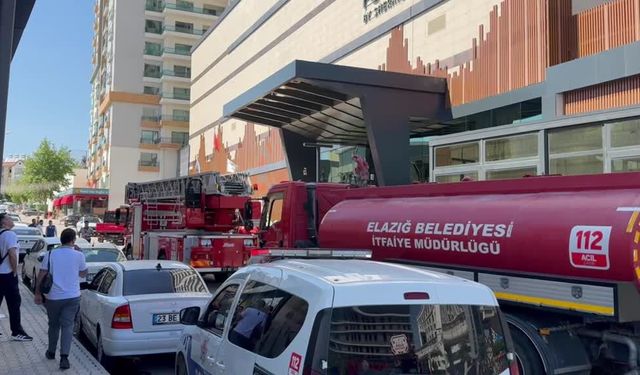Otelde çıkan yangında 10 kişi dumandan etkilendi