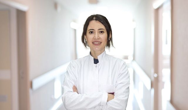 Güneş kremi sadece kanseri değil, lekeleri de engelliyor