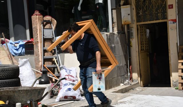 Hakkari’de tahliye sonrası belirsizlik sürüyor