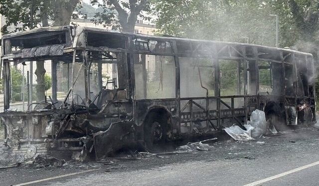 Beykoz'da yanan İETT otobüsü kullanılamaz hale geldi