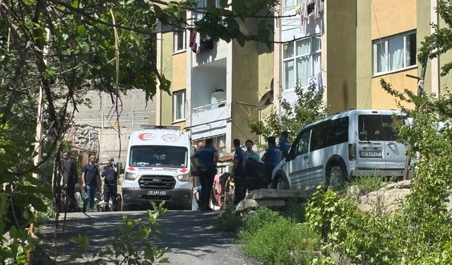 Hakkari’de bir kadın evinde ölü bulundu