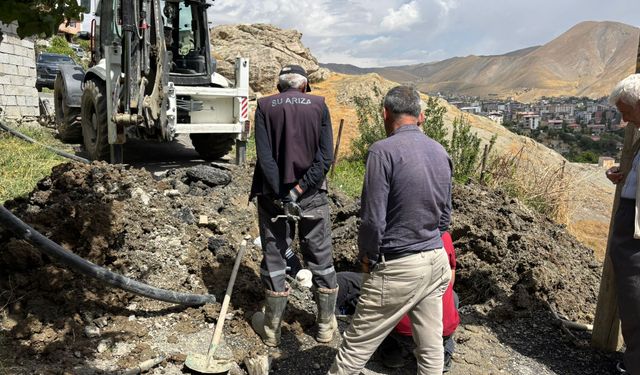 Hakkari’de su arızalarına hafta sonu mesaisi