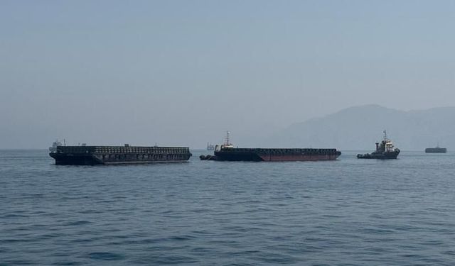 Hürmüz Boğazı'nda bir tanker vuruldu