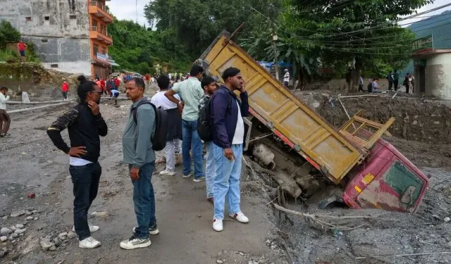 Nepal'deki sel felaketinde ölü sayısı 734'e yükseldi