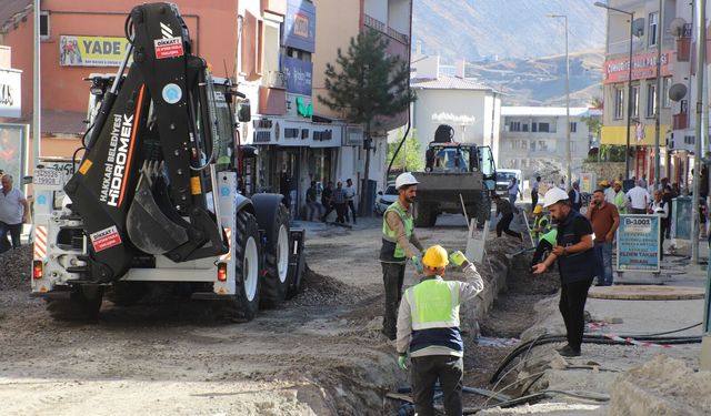 Altay Caddesi’nde altyapı tamamlandı, gözler asfaltta