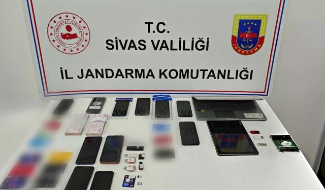Sivas merkezli 7 ilde siber dolandırıcılık operasyonunda 5 tutuklama