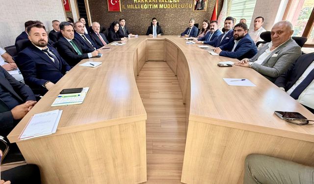 Hakkari’de taşımalı eğitim hizmetleri masaya yatırıldı