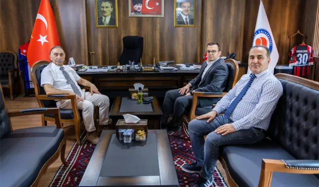 Hakkari 2. İdare Mahkemesi Başkanından Rektör Gençcelep’e iade-i ziyaret