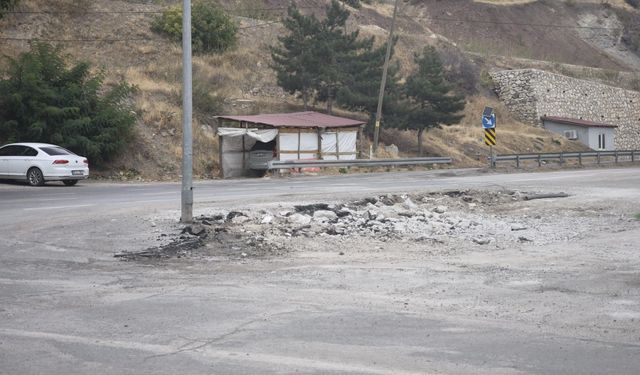 Hakkari-Van yolu üzerinde bulunan Yeniköprü Kontrol Noktası kaldırıldı