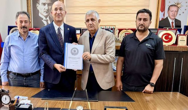Esendere Belediyesi’nde işçiler için toplu iş sözleşmesi imzalandı