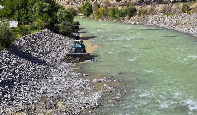 Hakkari Kırıkdağ Deresi’nde ıslah çalışması tamamlandı