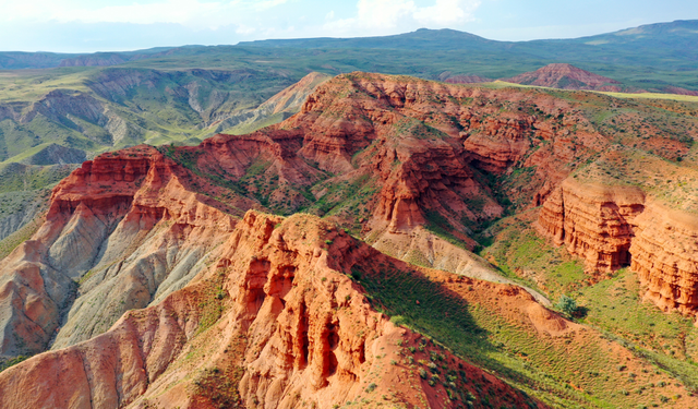 Kars'ın Arizona'sı doğa tutkunlarını bekliyor